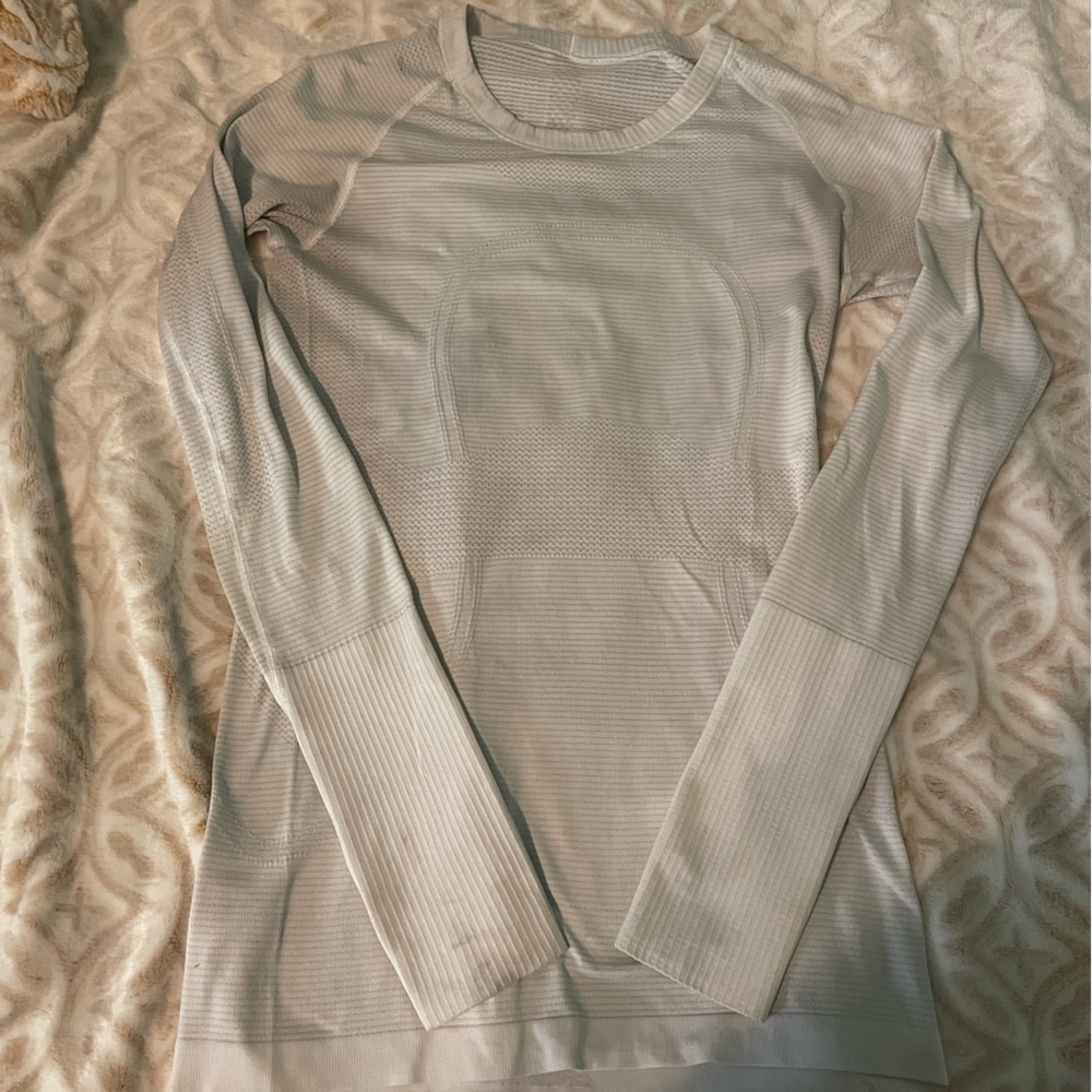 White Lululemon Swiftly Tech Long Sleeve
